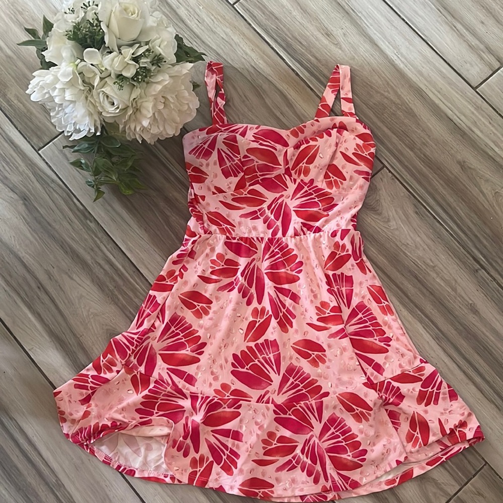 Dress Hawaii flowers